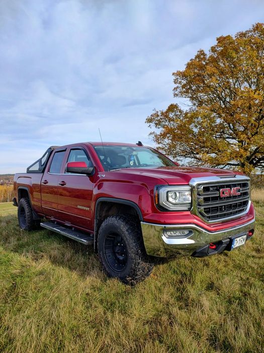 GMC Sierra GMC Sierra Pickup RAM F150 Silverado Raptor SUV 4x4