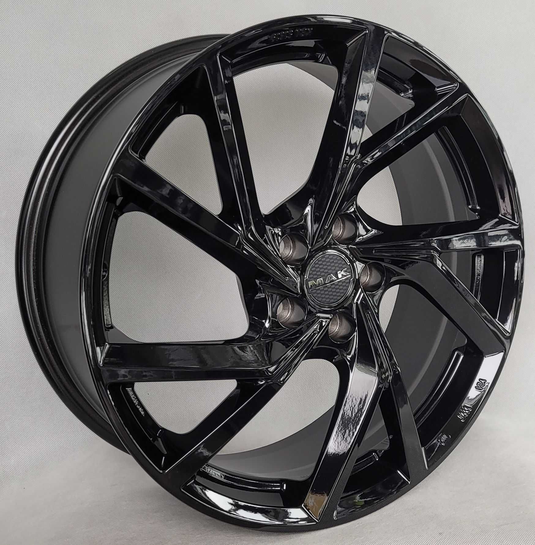 Felgi MAK 17 Fiat Tipo 5x98 500 L 500l Alfa Romeo 147 156 GTV 17 5x98