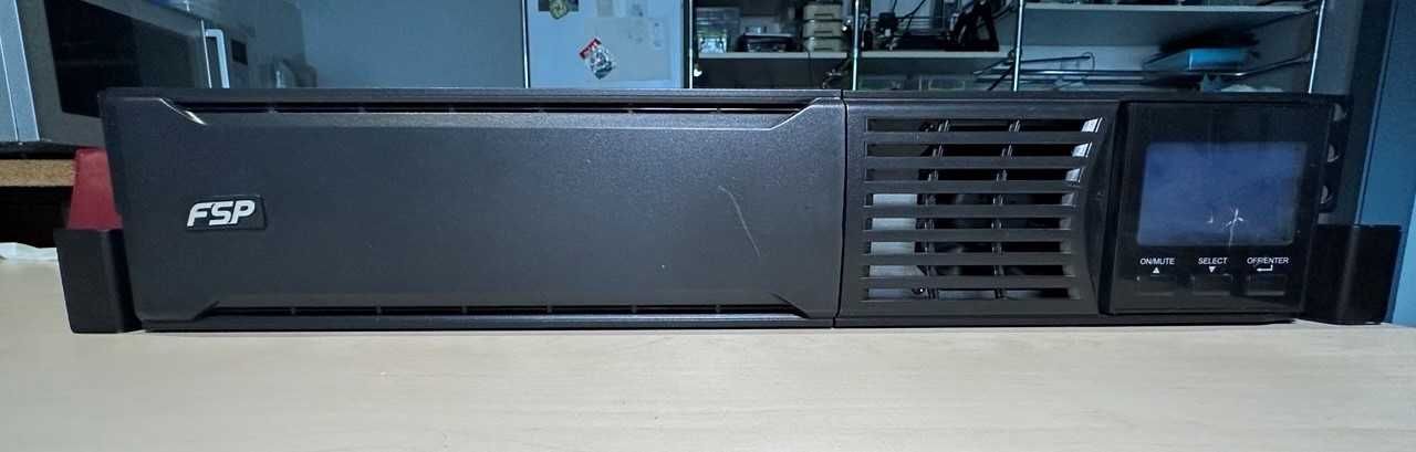 Джерело безперебійного живлення (ДБЖ) FSP Knight Pro+ RM 1K