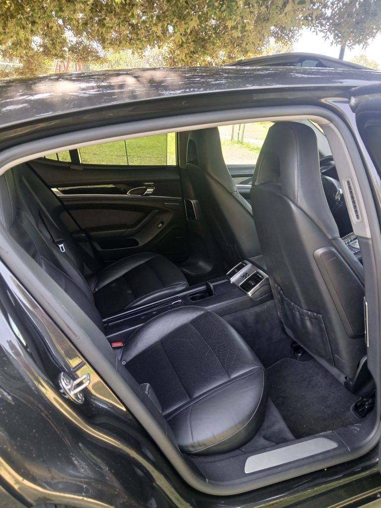 Porsche  Panamera 4S gasolina 4.8 400cv