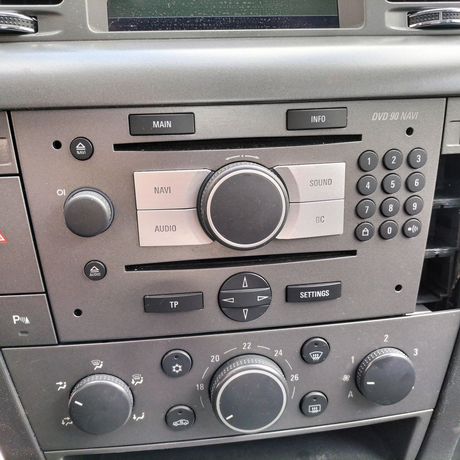 Radio DVD 90 navi Vectra c signum lift Europa