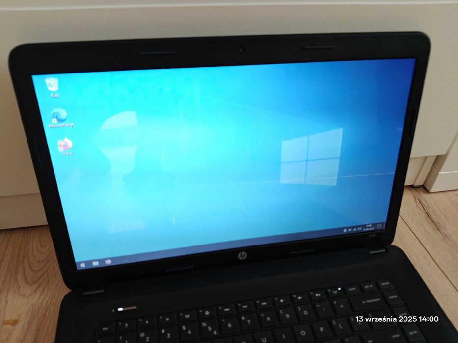 Laptop Notebook HP 2000 AMD E1-1500 APU 8GB RAM 120GB SSD Windows 10