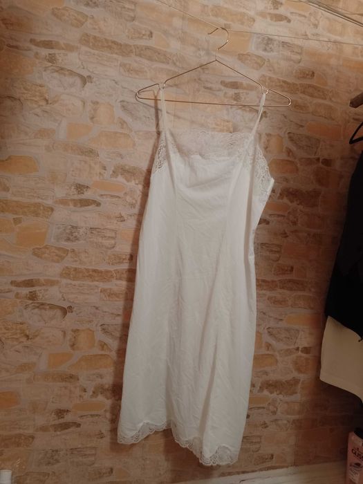 (42/44) (XL/XXL) Biała halka pod sukienkę z Londynu