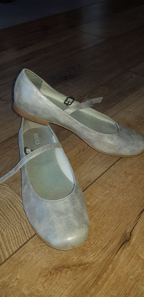 Buty, skórka SLY R.38