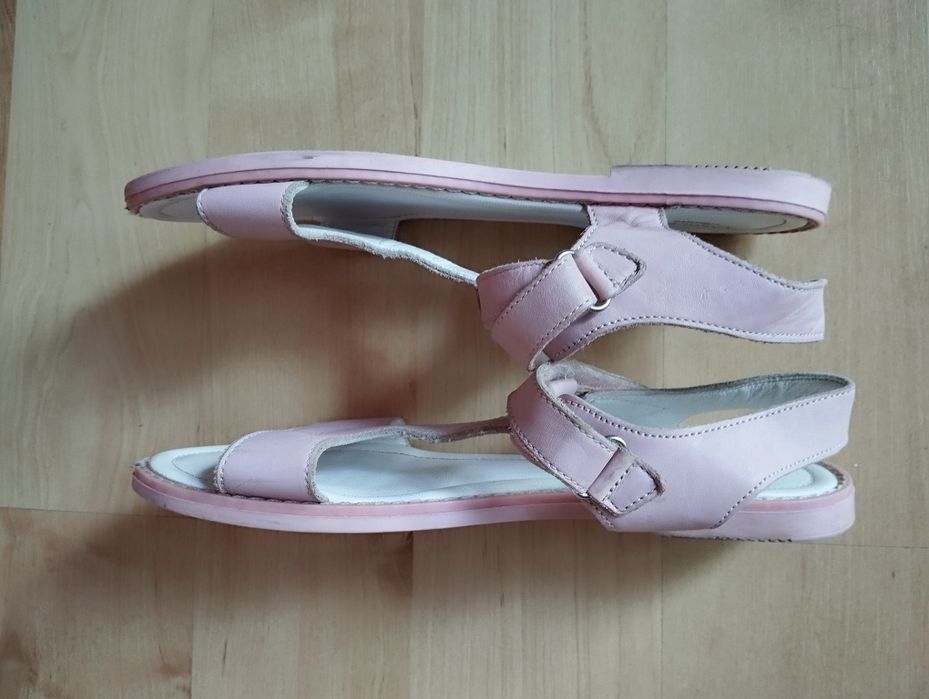 Sandały Lasocki r 35 wkł 22,5 cm