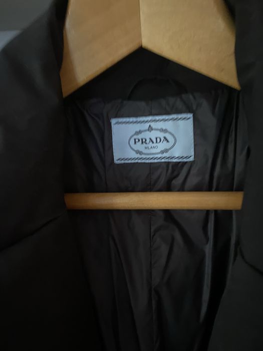 Пуховик prada куртка з поясом коротка трансформер желет з поясом бренд