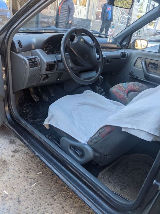 Renault clio 1 (1994p)