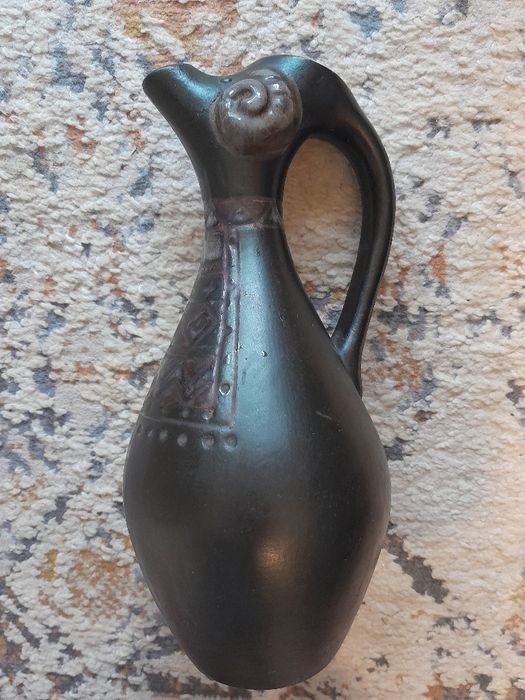 Gruzińska gliniana amfora