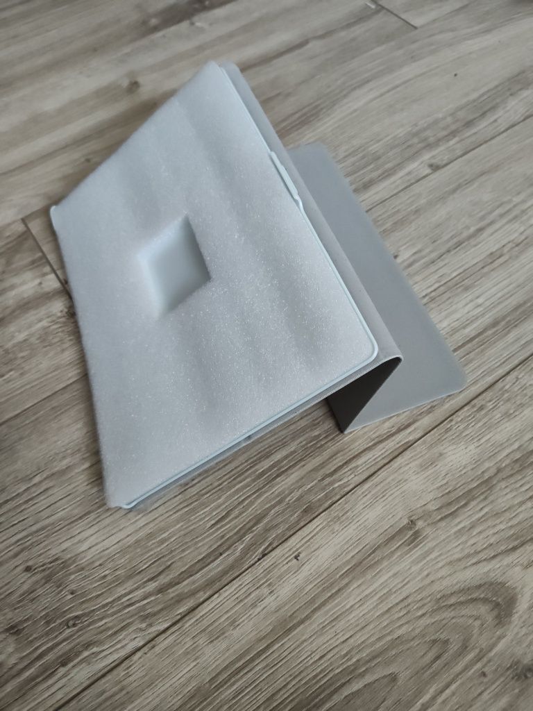 Etui Lenovo do tableta nowy