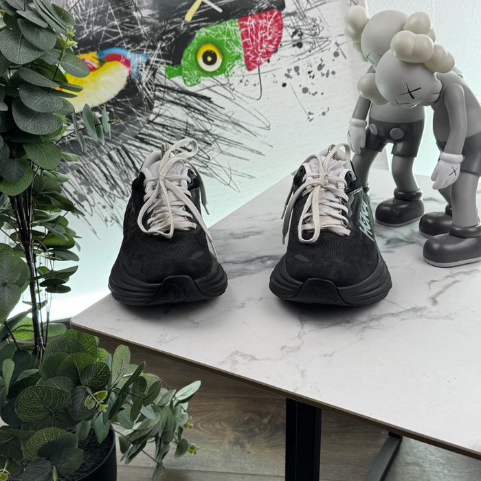 Кросівки Hoka Bondi 8 39 розмір Е5414