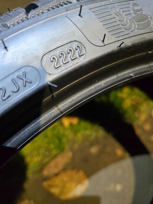 255/35/21 Michelin Alpin 5, kpl 22r. 6,8-7mm super para Demo