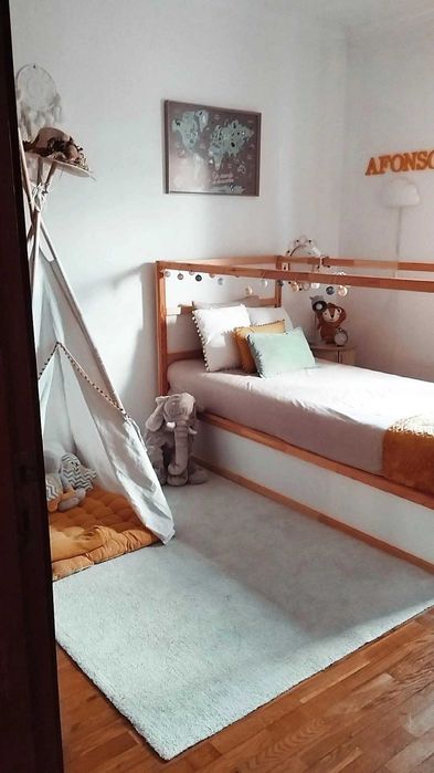 Moradia em Banda T4 C/ Sótão Feira (Picalhos)