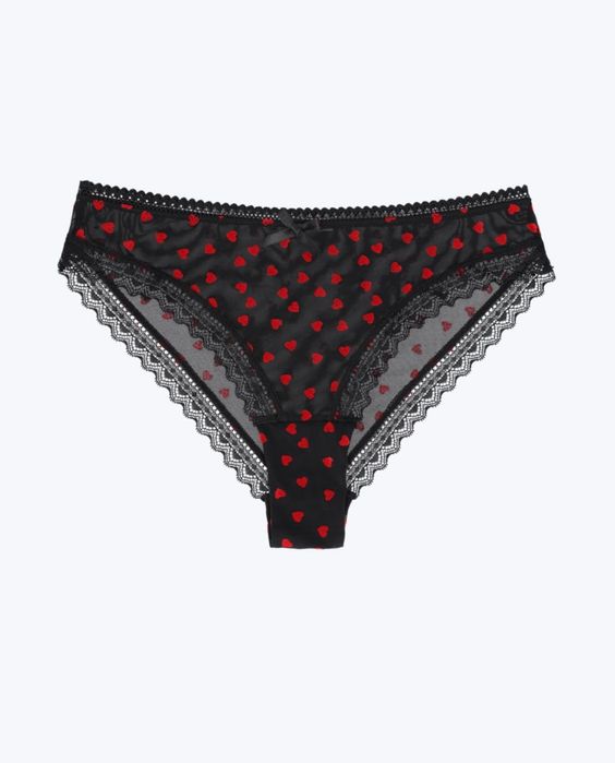 Трусики мереживні, в сердечка