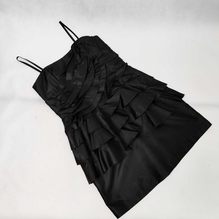 Sukienka gorsetowa koktajlowa weselna czarna 36 S SU0135A SARA KELLY