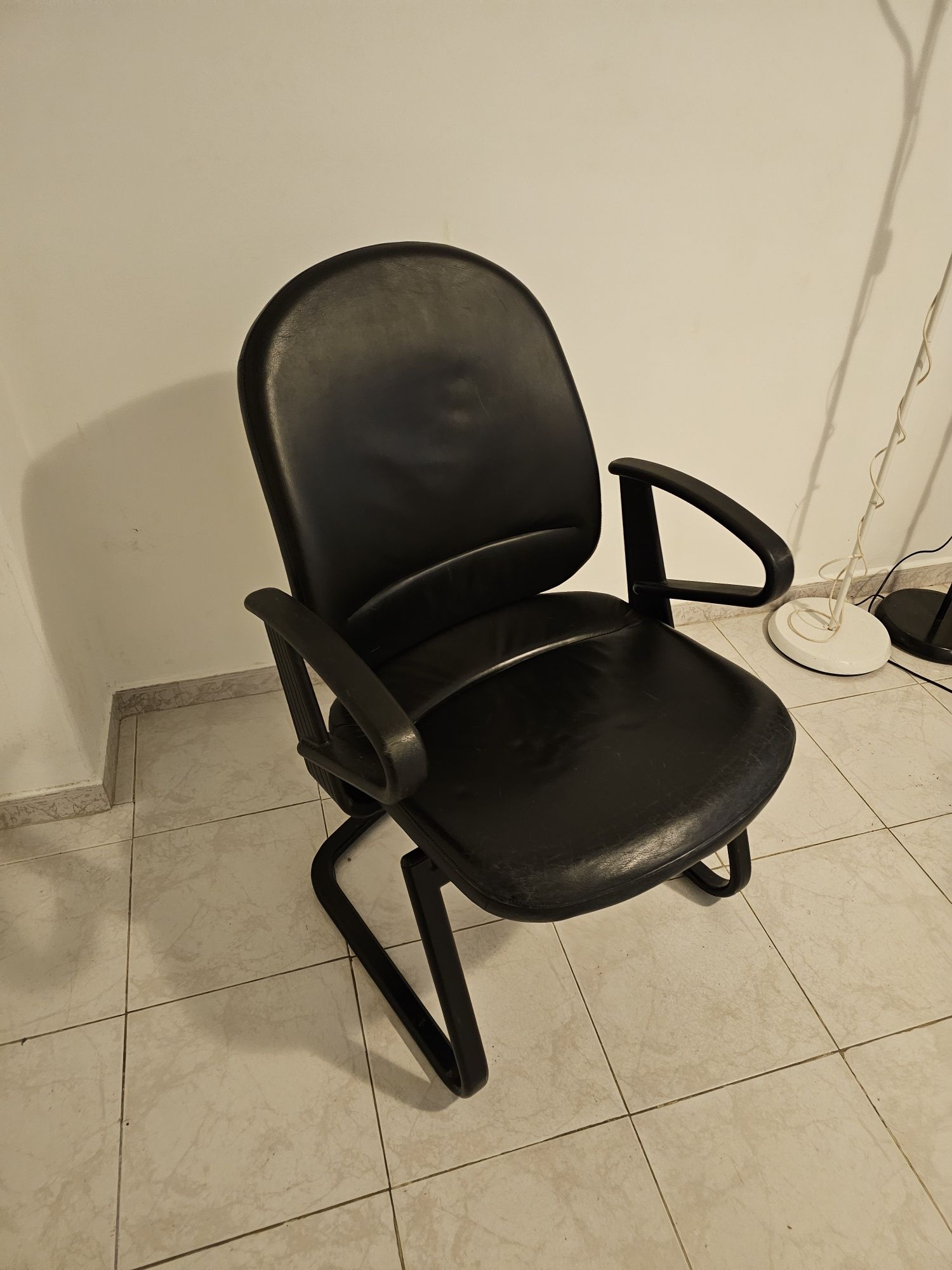 Cadeira levira de alta qualidade