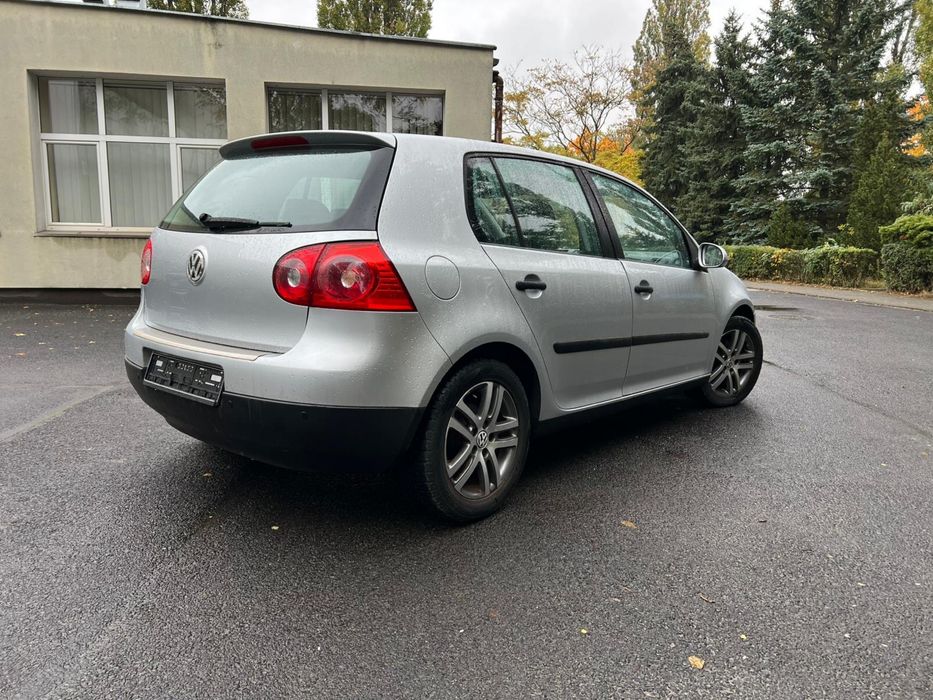 Vw golf V 1.4 benzyna 2004 klima