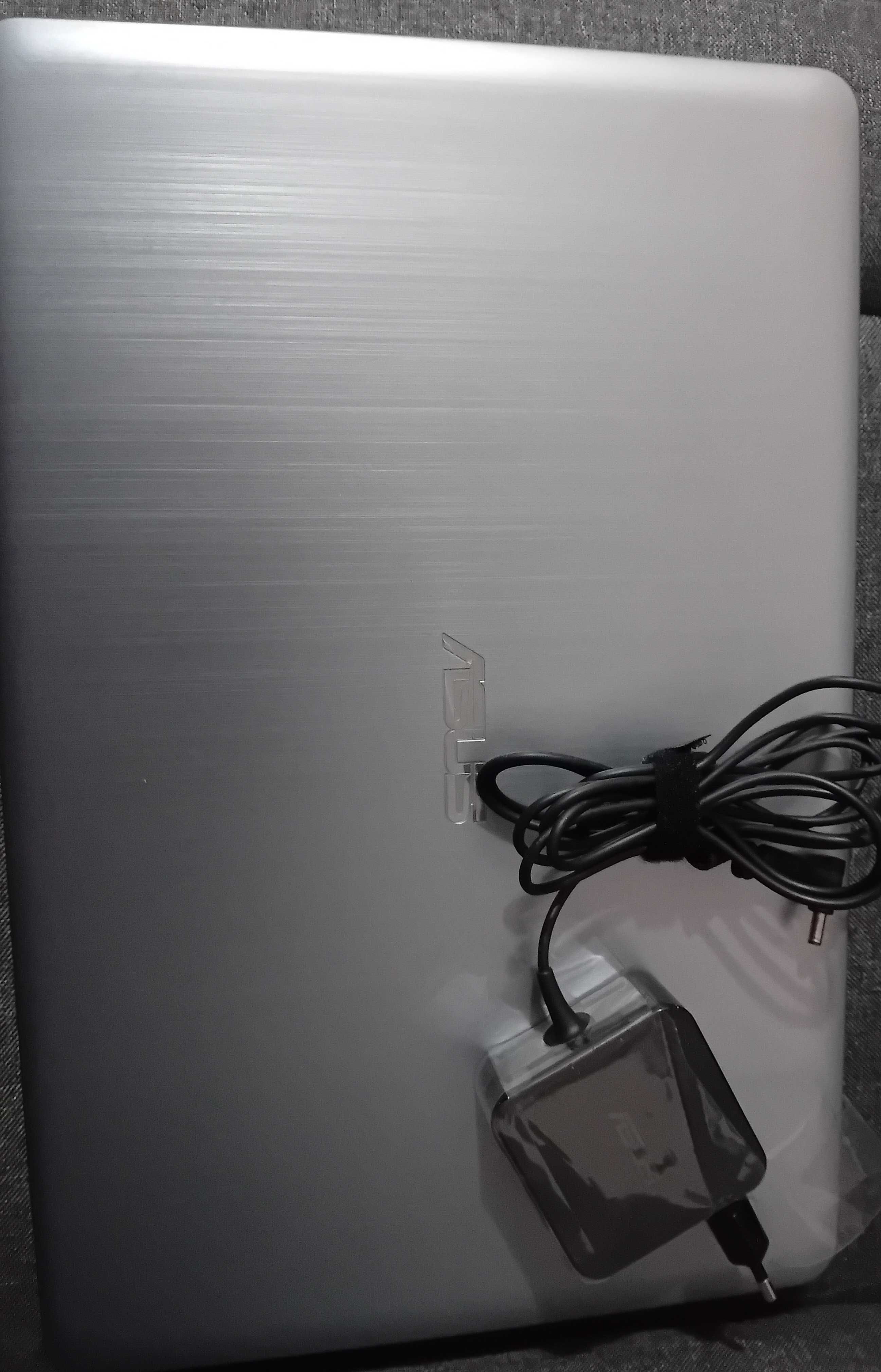 Computador portátil como novo