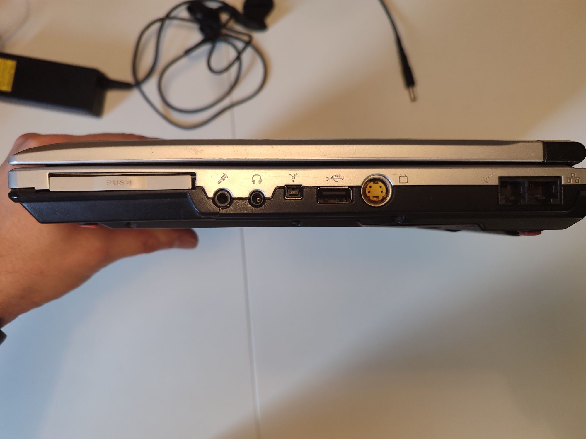 Нетбуки Acer Aspire NAV50, Prestigio Visconte 120