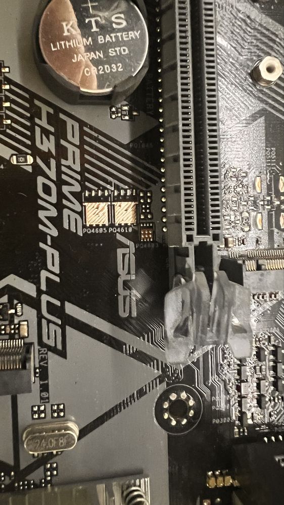 Топова материнка ASUS PRIME H370M-plus + Процесор Intel Core i5-8400
