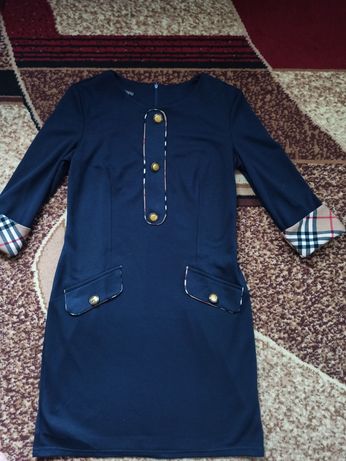 Жіноче плаття темно синій колір, розмір 46