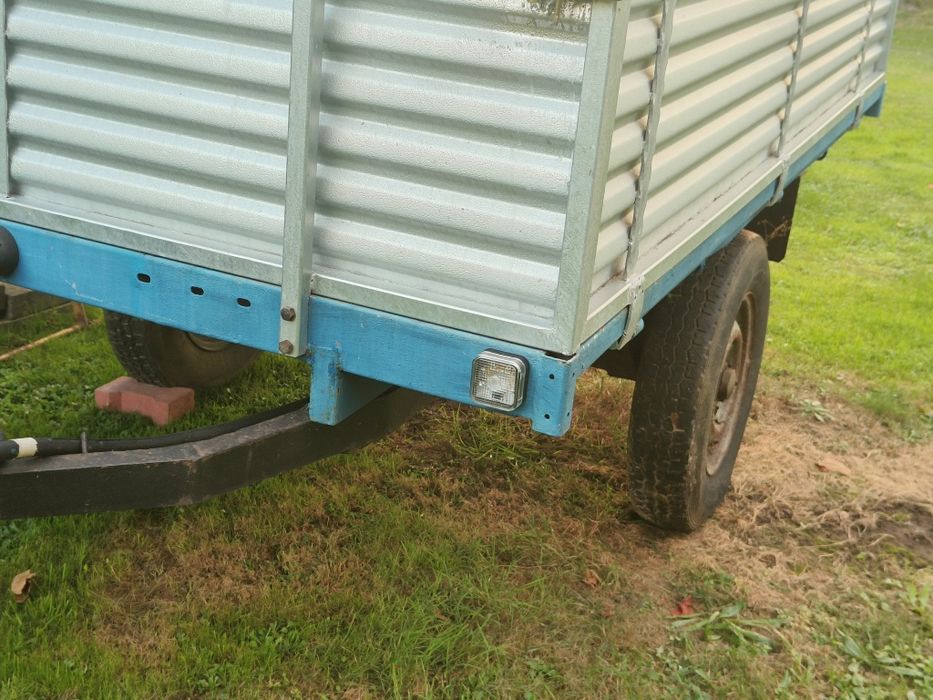 Przyczepa jednoosiowa