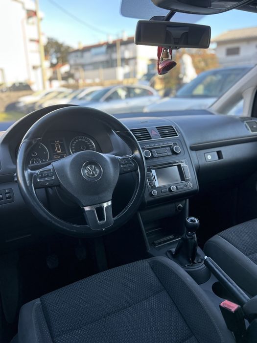 VW Touran 1.6 TDI BlueMotion