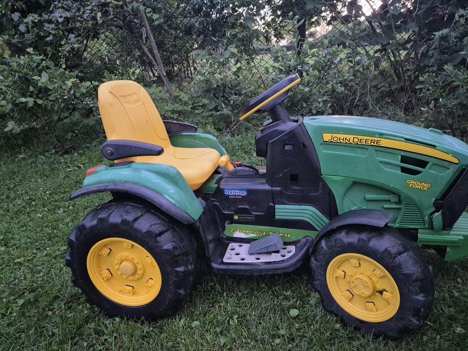 Traktorek Peg Perego John Deere 12V