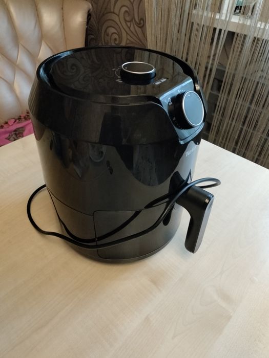 Продам Аерогріль Тефаль В хорошому состоянії почті нове