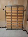 Estrado de cama com pes