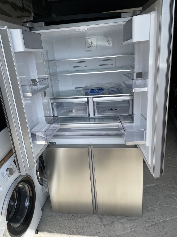 Холодильник Grundig новий side by side