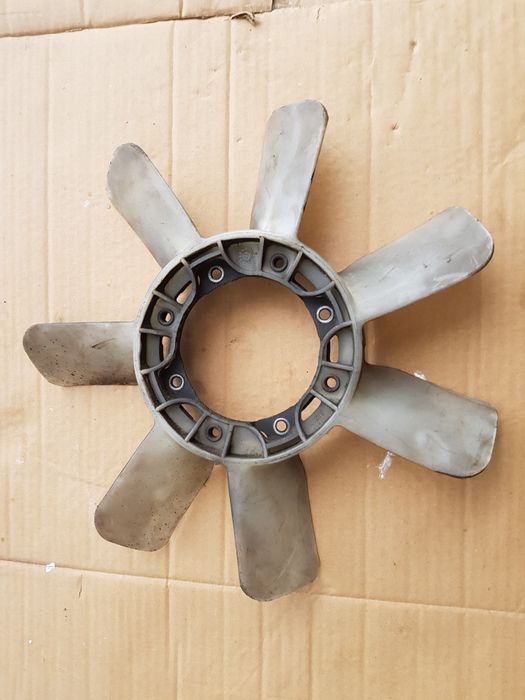 DAIHATSU FEROZA Rocky Śmigło wiatrak wentylator 7 łopatek