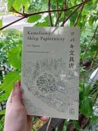 Kameliowy sklep papierniczy tajfuny literatura azjatycka japońska