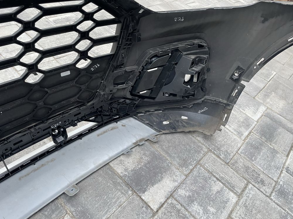 Бампер Audi Q5 rest Бампер Ауді