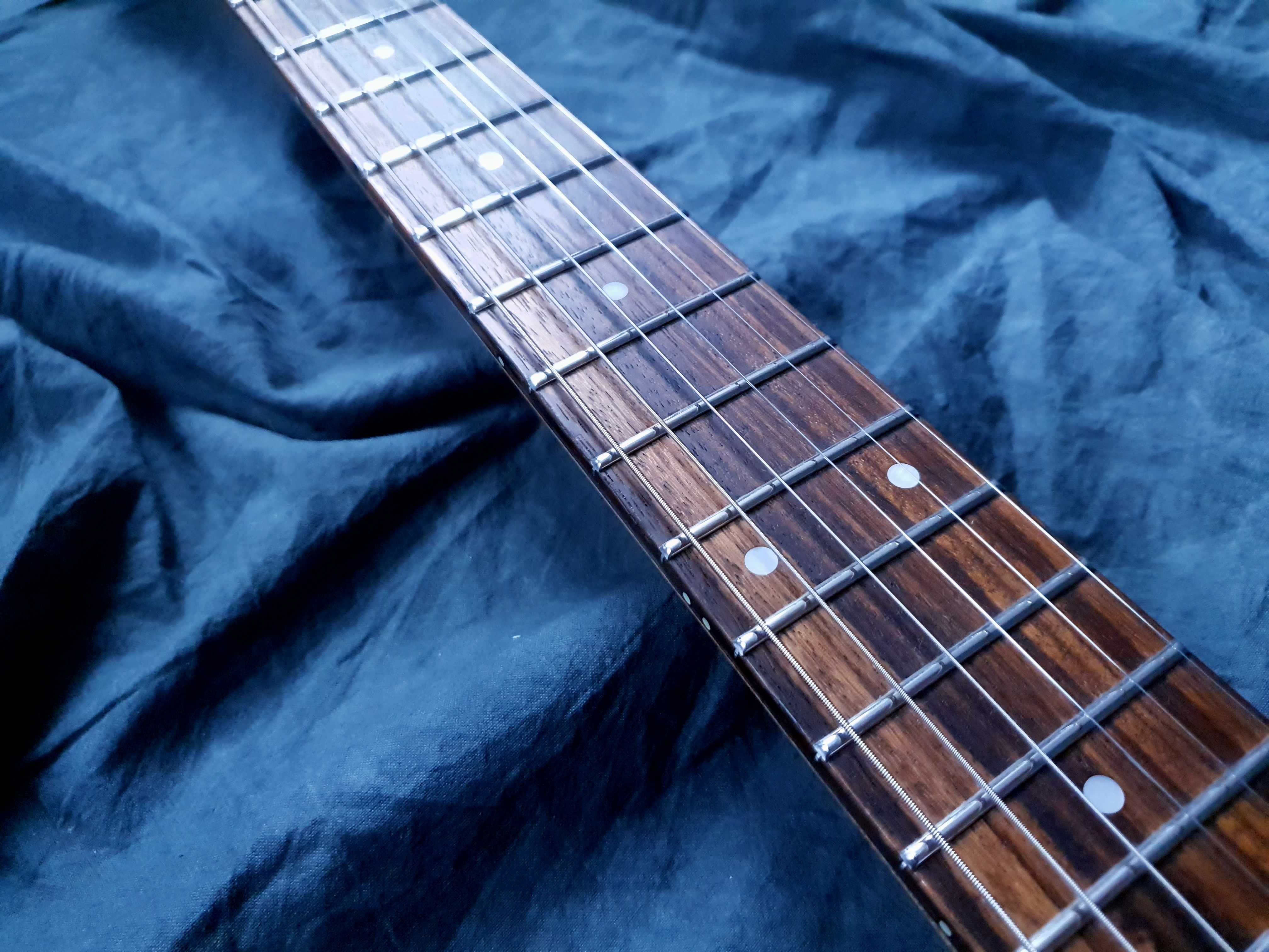 Kiesel Aries A6X - piękny instrument, Made in USA !