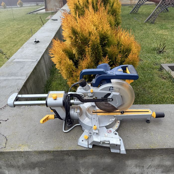 Торцювальна пила Mac Allister