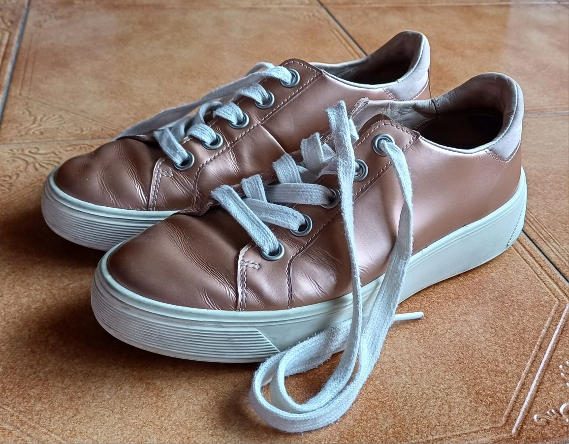 Sapatilhas Rose Gold ECCO 37