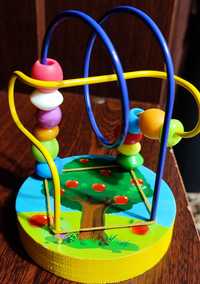 Развивающая игрушка Huggeland Лабиринт-подвижные бусинки