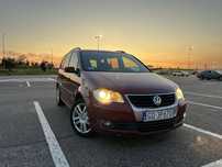 Volkswagen Touran 2.0 TDI DSG 16v 7osób
