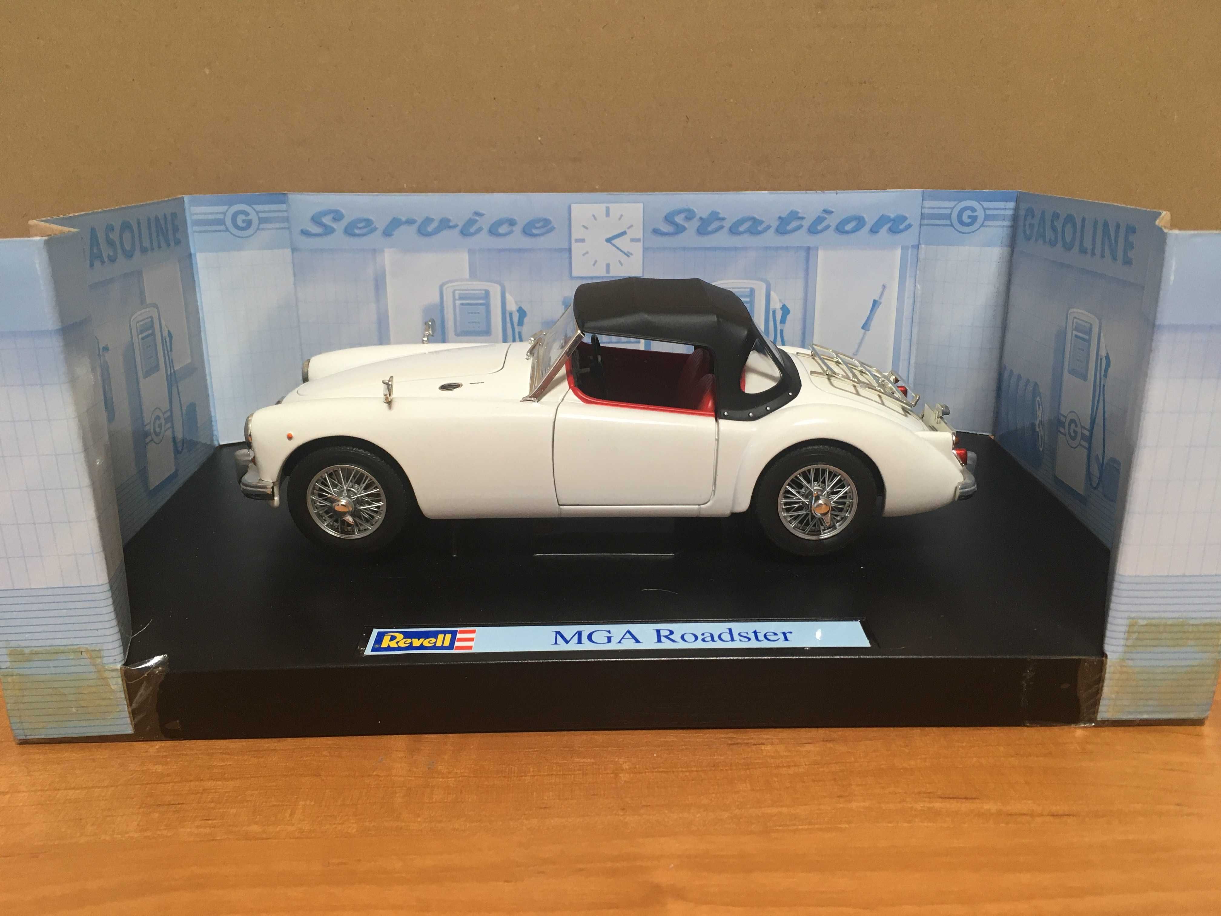 MG MGA roadster, RHD, Revell, 1:18