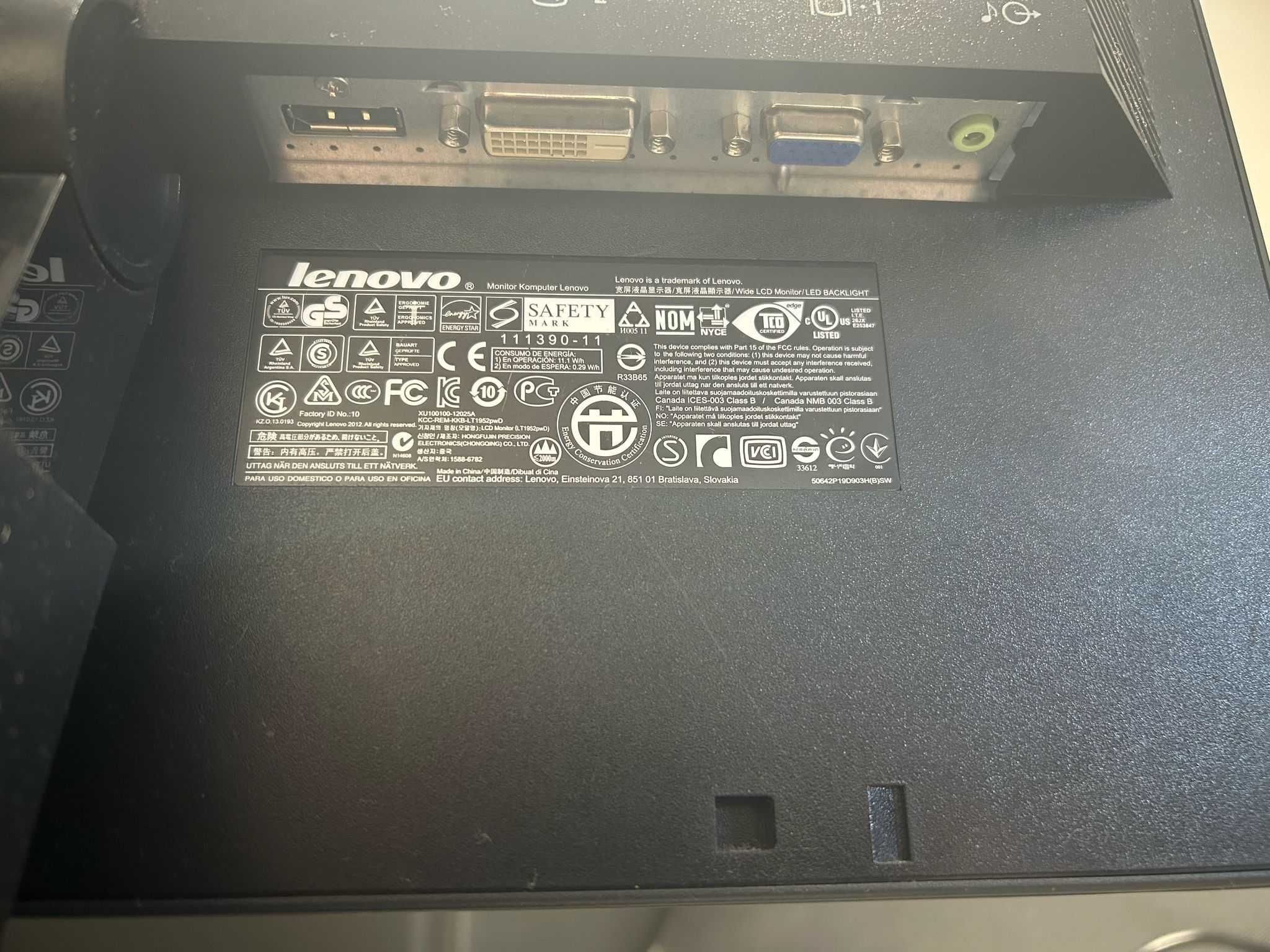 Monitor LENOVO LT1952P 19”