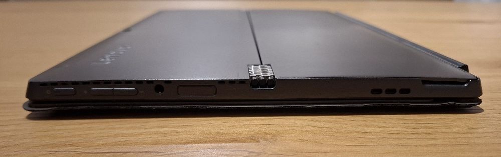 Lenovo Miix 520 – 2-em-1 | i5 | 8GB RAM | 256GB SSD | Touchscreen