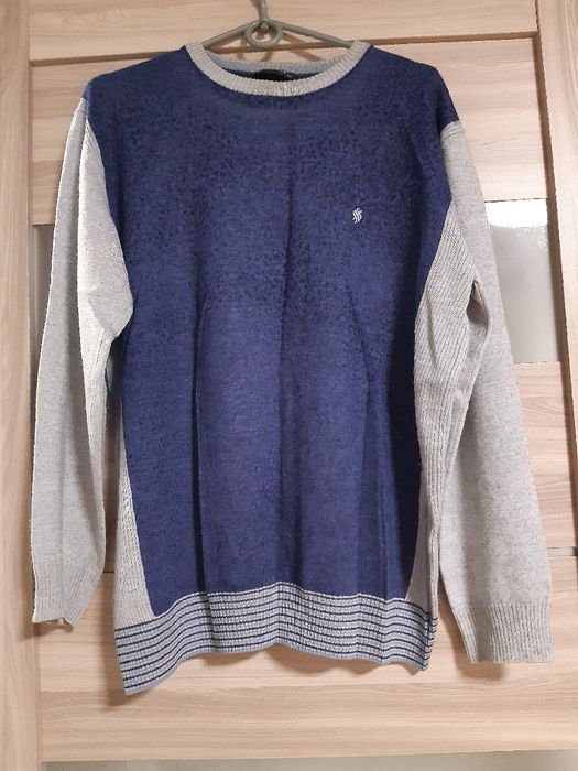 Отдам  за  200 все