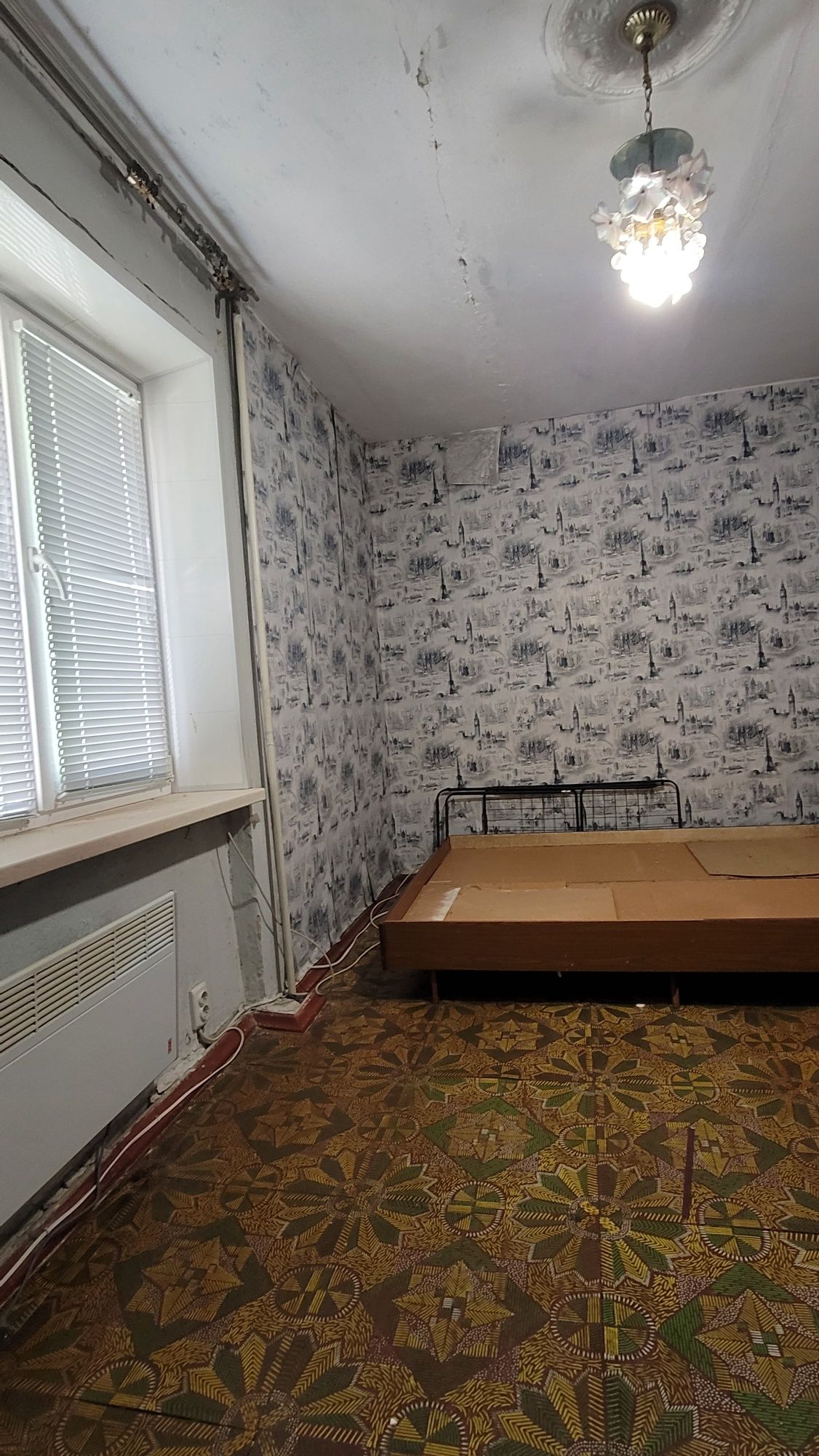 Продам 2-во кімнатну квартиру.