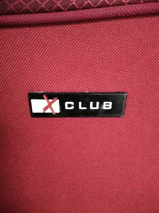 X CLUB. Walizka podróżna.