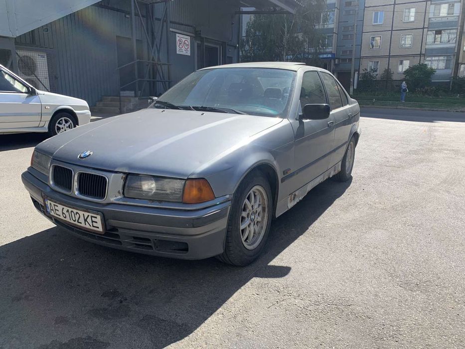 Продам БМВ е36 318i