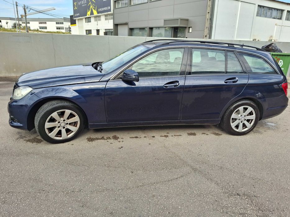 mercedez c 220 D de 2013, um só dono desde 2015