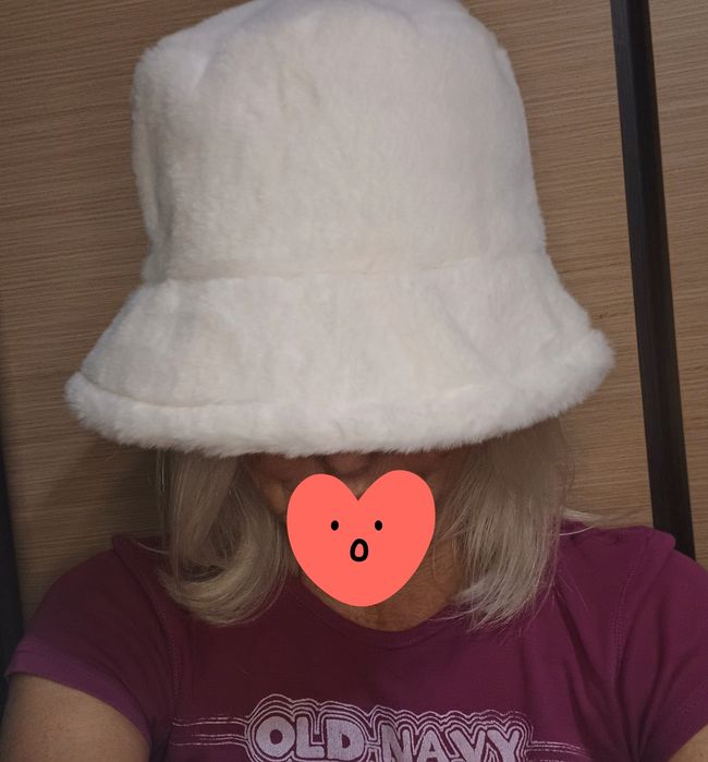 Czapka damska typu bucket