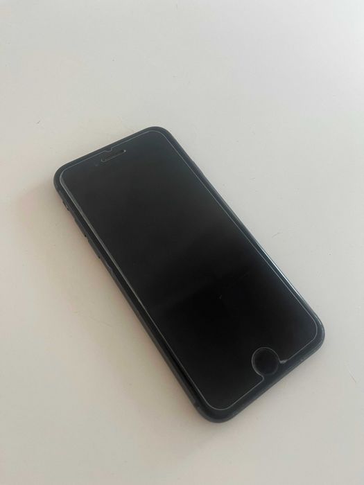 Vendo Iphone 8 64GB em bom estado