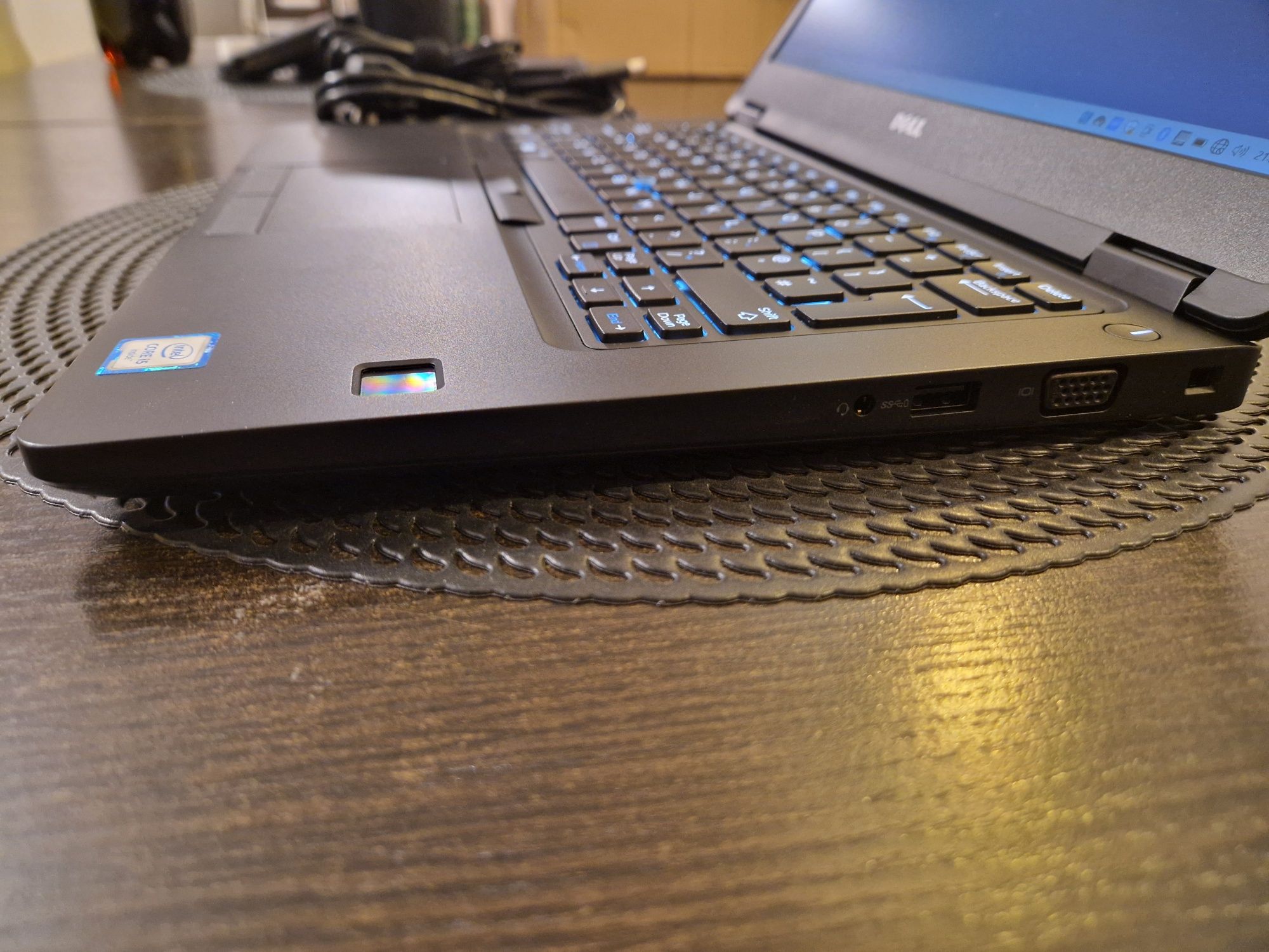 Laptop Dell Latitude E5480