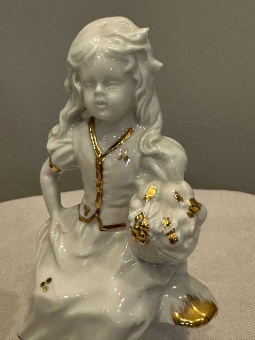 Duże figurki 95 zł/kpl. chłopca i dziewczyny porcelana zdobiona złotem